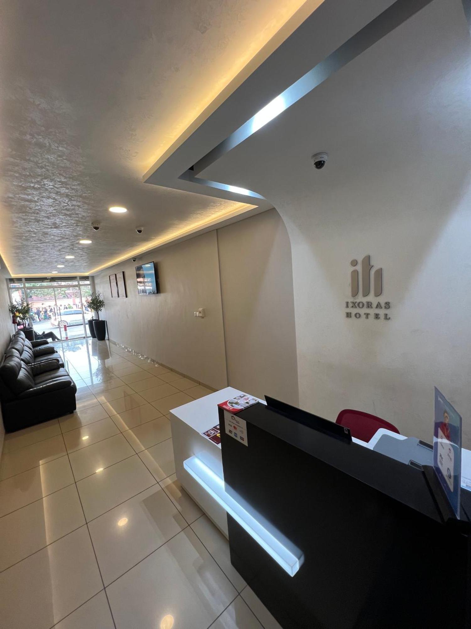 Ixoras Hotel Victoire Kinshasa Luaran gambar
