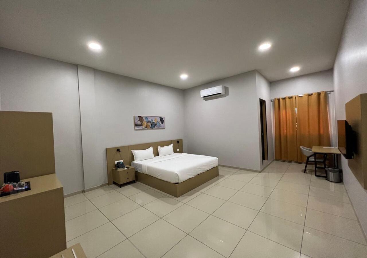 Ixoras Hotel Victoire Kinshasa Luaran gambar